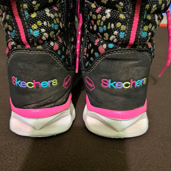 Skechers High Cut Light UpShoes/Boots - Picture 13 of 15